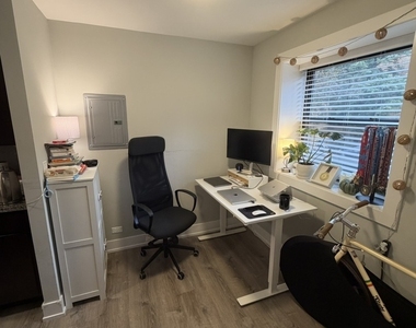530 W Surf Street - Photo Thumbnail 6