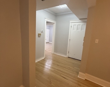 2230 E 70th Place - Photo Thumbnail 7