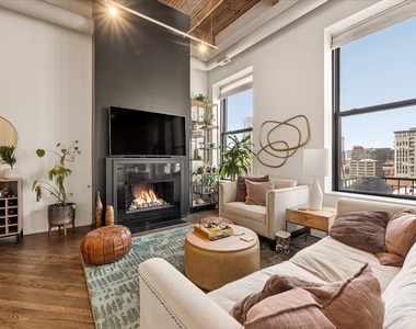 616 W Fulton Street - Photo Thumbnail 1