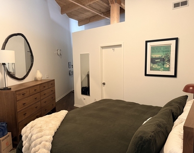616 W Fulton Street - Photo Thumbnail 10