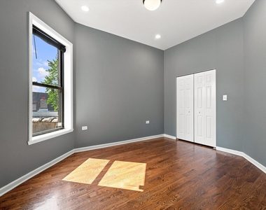 4834 S Prairie Avenue - Photo Thumbnail 14