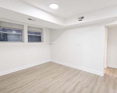 4347 W Irving Park Road - Photo Thumbnail 4