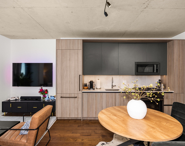 234 W Polk Street - Photo Thumbnail 6