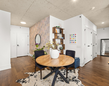 234 W Polk Street - Photo Thumbnail 2