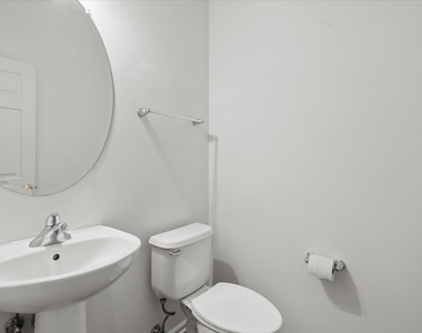 1690 Buckingham Drive - Photo Thumbnail 15