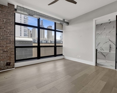 23 N Green Street - Photo Thumbnail 9