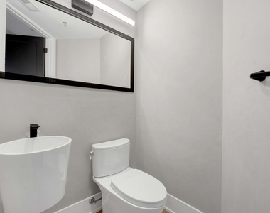23 N Green Street - Photo Thumbnail 16