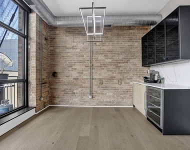 23 N Green Street - Photo Thumbnail 5