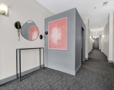 23 N Green Street - Photo Thumbnail 1