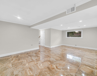 515 Falmouth Lane - Photo Thumbnail 16