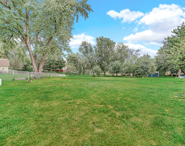 515 Falmouth Lane - Photo Thumbnail 21