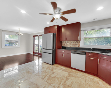 515 Falmouth Lane - Photo Thumbnail 9