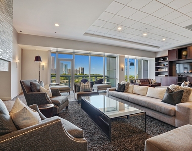 1201 S Prairie Avenue - Photo Thumbnail 23
