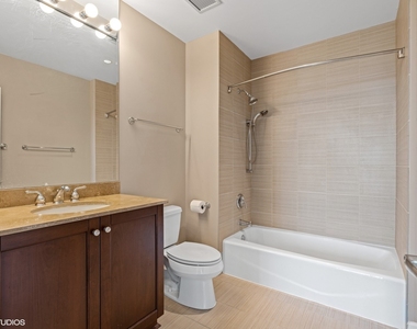 1201 S Prairie Avenue - Photo Thumbnail 15