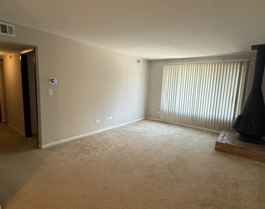 6176 Knoll Lane Court - Photo Thumbnail 7