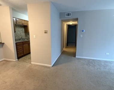 6176 Knoll Lane Court - Photo Thumbnail 17