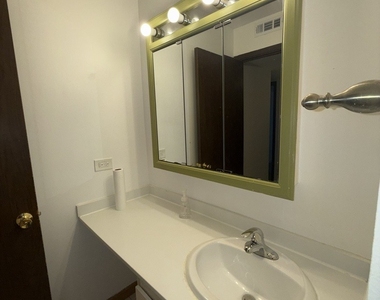 6176 Knoll Lane Court - Photo Thumbnail 9