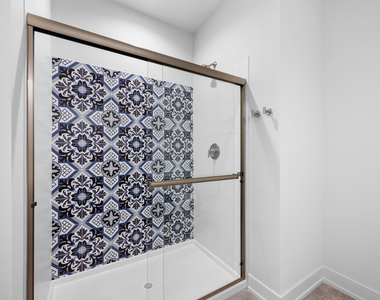 27 W Park Boulevard - Photo Thumbnail 4
