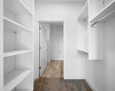 27 W Park Boulevard - Photo Thumbnail 6