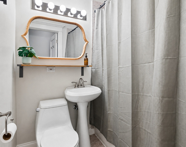 3755 N Wilton Avenue - Photo Thumbnail 7