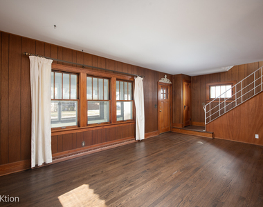 5313 Lyman Avenue - Photo Thumbnail 10