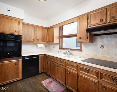 5313 Lyman Avenue - Photo Thumbnail 7