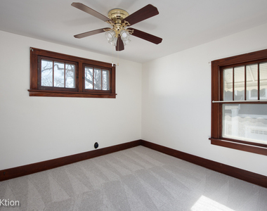 5313 Lyman Avenue - Photo Thumbnail 11