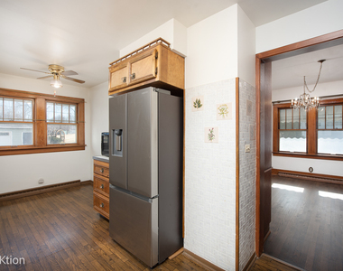 5313 Lyman Avenue - Photo Thumbnail 8