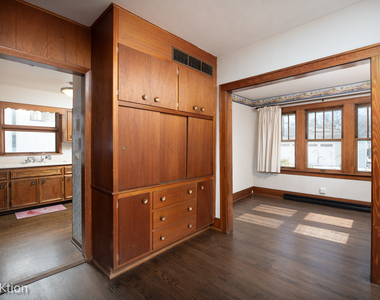 5313 Lyman Avenue - Photo Thumbnail 5