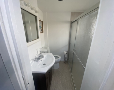 9105 Oleander Avenue - Photo Thumbnail 24