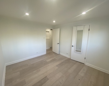 9105 Oleander Avenue - Photo Thumbnail 12