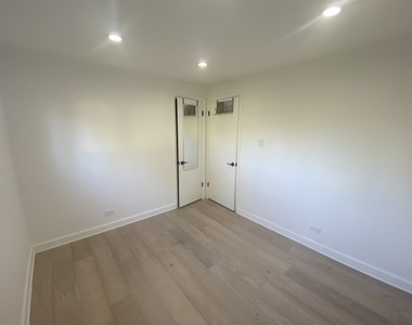 9105 Oleander Avenue - Photo Thumbnail 14