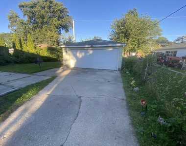 9105 Oleander Avenue - Photo Thumbnail 25