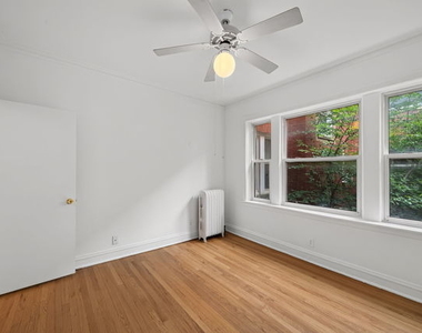 731 W Bittersweet Place - Photo Thumbnail 6