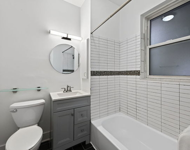 731 W Bittersweet Place - Photo Thumbnail 8