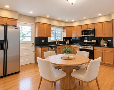 7847 Maple Street - Photo Thumbnail 4