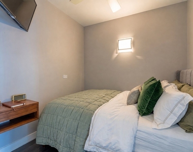 1660 N Lasalle Street - Photo Thumbnail 9