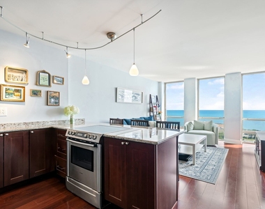 1660 N Lasalle Street - Photo Thumbnail 1