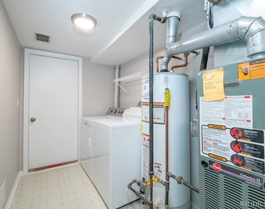 2932 Bartlett Court - Photo Thumbnail 15