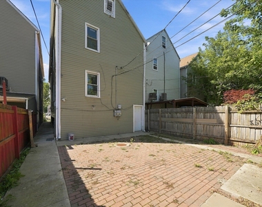 5135 S Wood Street - Photo Thumbnail 17