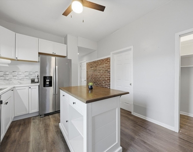5135 S Wood Street - Photo Thumbnail 8