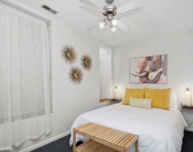 2008 W Roscoe Street - Photo Thumbnail 10