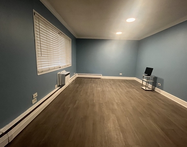 4211 W 95th Street - Photo Thumbnail 2