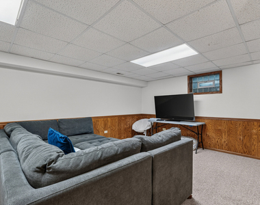 10521 Grandview Drive - Photo Thumbnail 39