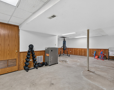 10521 Grandview Drive - Photo Thumbnail 46