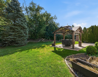 10521 Grandview Drive - Photo Thumbnail 50