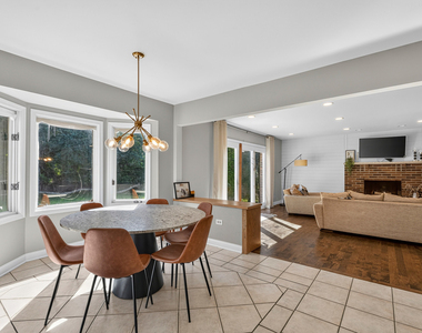 10521 Grandview Drive - Photo Thumbnail 14