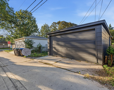 1622 Dempster Street - Photo Thumbnail 28
