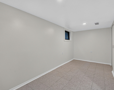 1622 Dempster Street - Photo Thumbnail 20