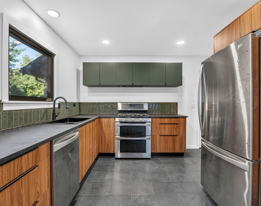 1622 Dempster Street - Photo Thumbnail 1